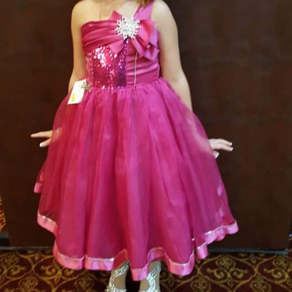 Pageant dress size 8 tea length